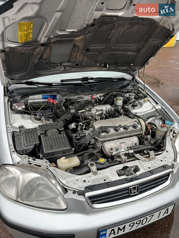 Седан Honda Civic 1997 в Житомире