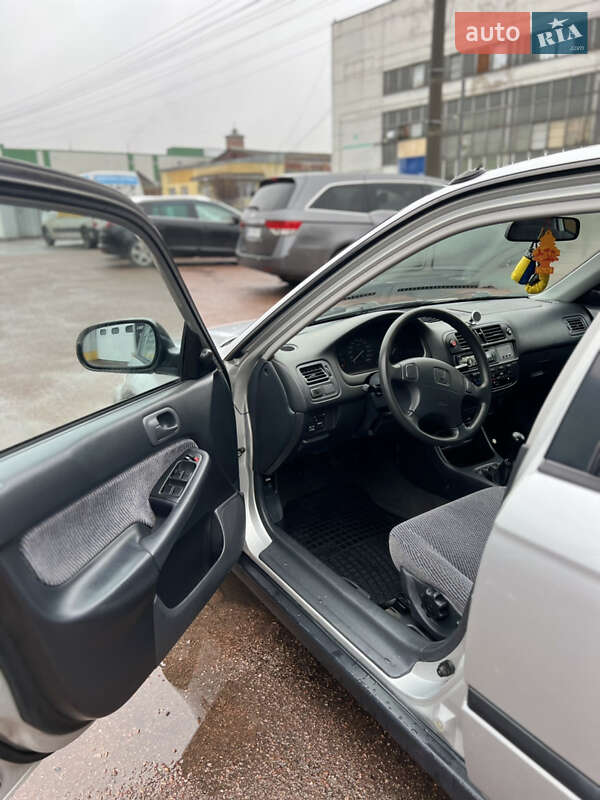 Седан Honda Civic 1997 в Житомире