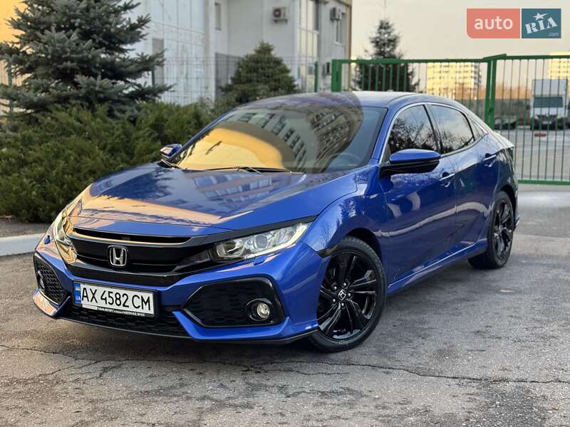 Хэтчбек Honda Civic 2018 в Харькове