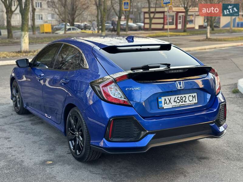 Хэтчбек Honda Civic 2018 в Харькове