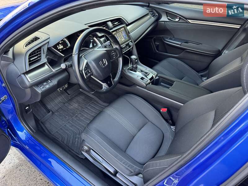 Хэтчбек Honda Civic 2018 в Харькове