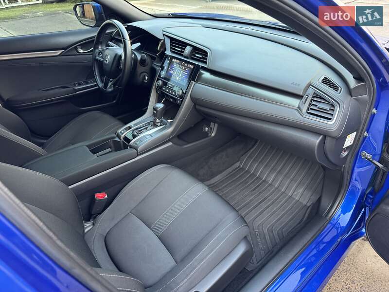 Хэтчбек Honda Civic 2018 в Харькове