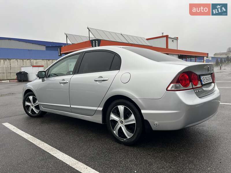 Седан Honda Civic 2008 в Виннице