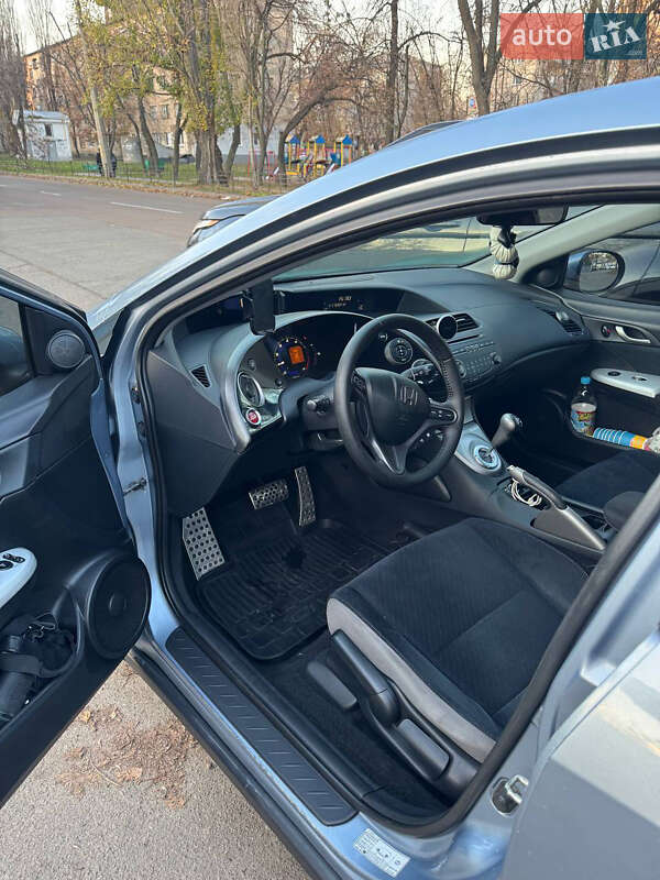 Хэтчбек Honda Civic 2007 в Киеве