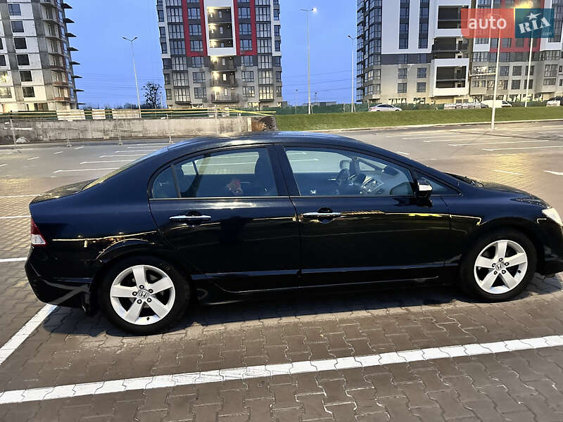 Седан Honda Civic 2008 в Киеве