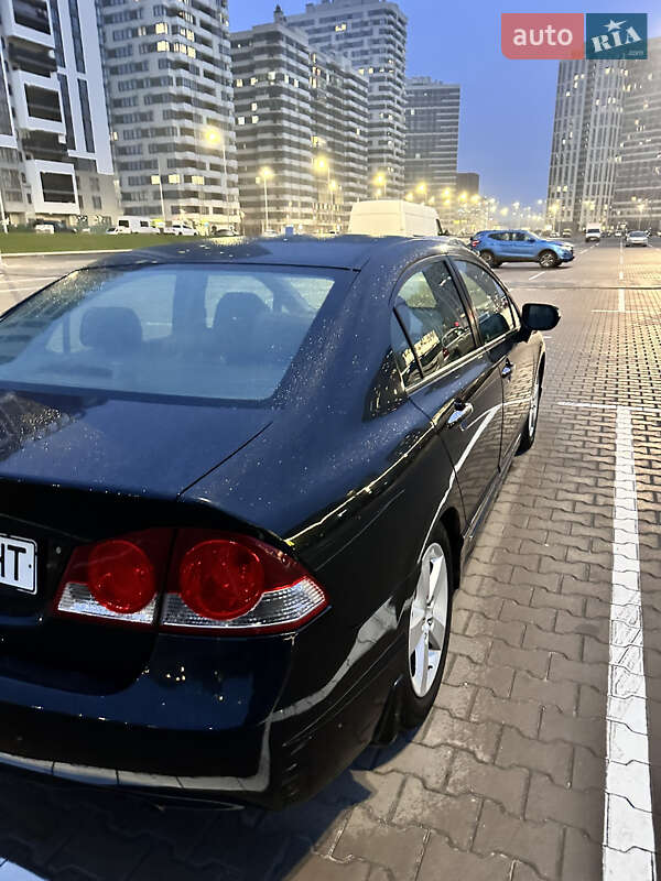 Седан Honda Civic 2008 в Киеве