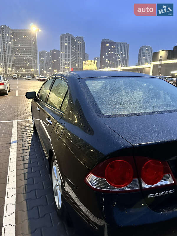 Седан Honda Civic 2008 в Киеве