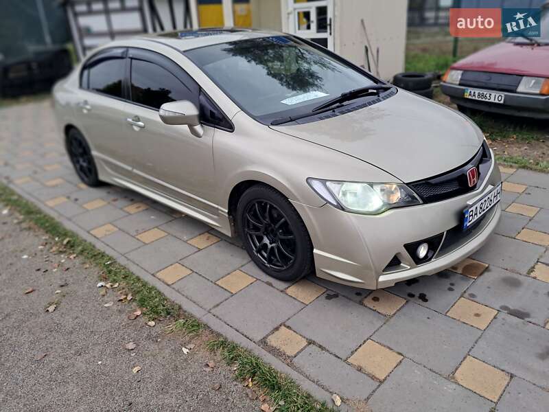 Седан Honda Civic 2006 в Буче
