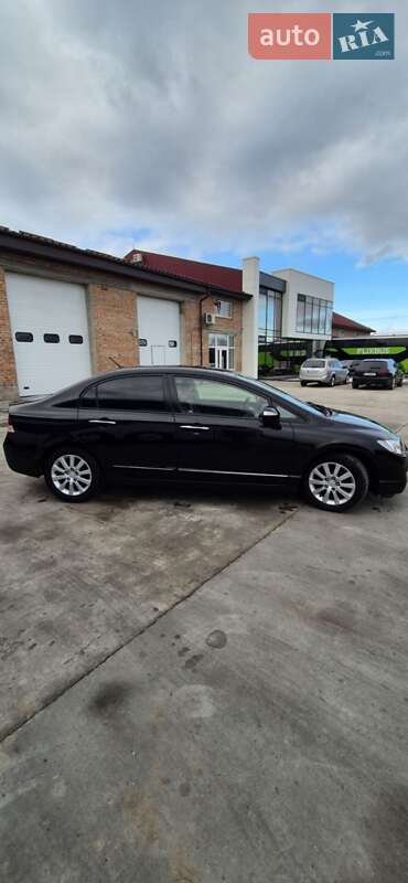 Седан Honda Civic 2009 в Калуші