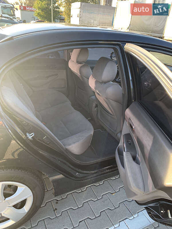 Седан Honda Civic 2007 в Киеве