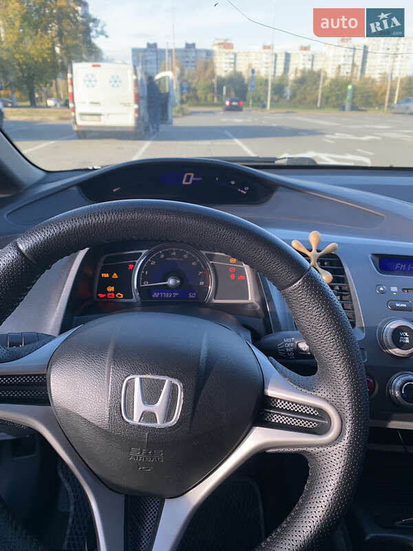 Седан Honda Civic 2007 в Киеве