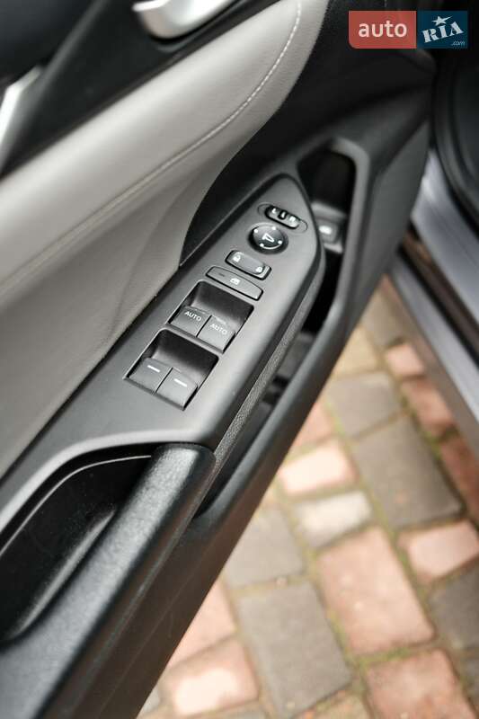 Седан Honda Civic 2018 в Чернівцях фото 16 Седан Honda Civic 2018 в Чернівцях