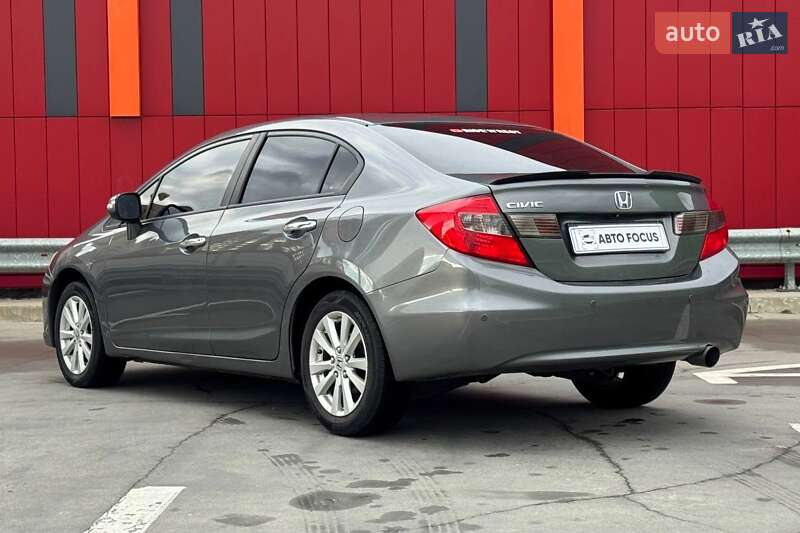 Седан Honda Civic 2012 в Києві