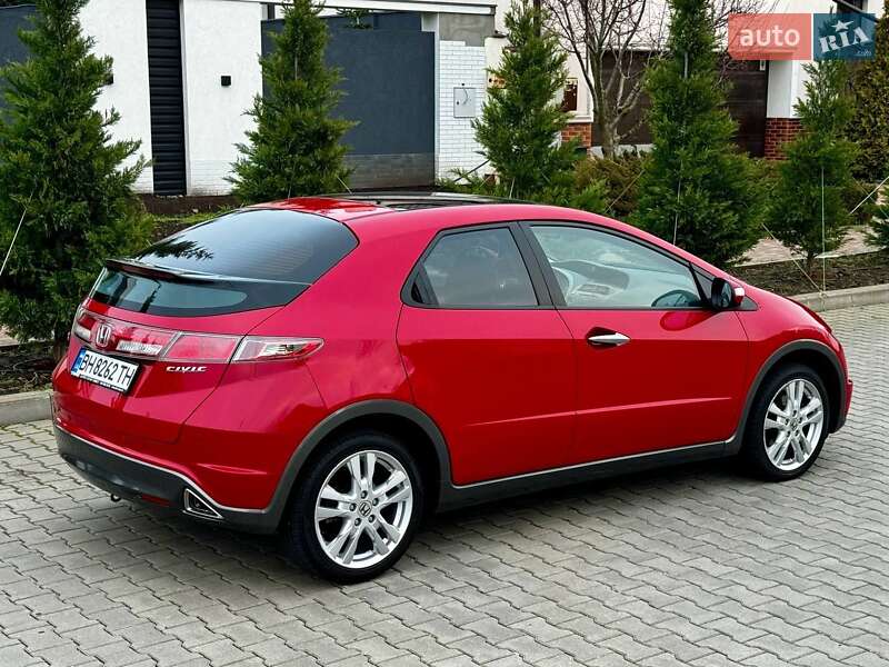 Хэтчбек Honda Civic 2009 в Одессе
