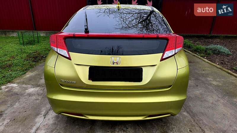 Хэтчбек Honda Civic 2012 в Червоногригорьевцы