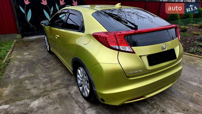 Хэтчбек Honda Civic 2012 в Червоногригорьевцы