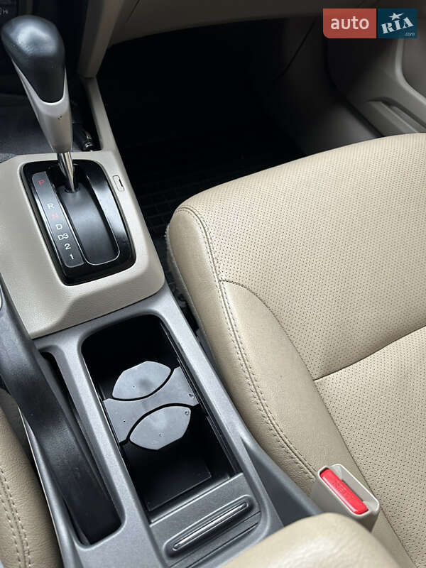 Седан Honda Civic 2012 в Чернігові