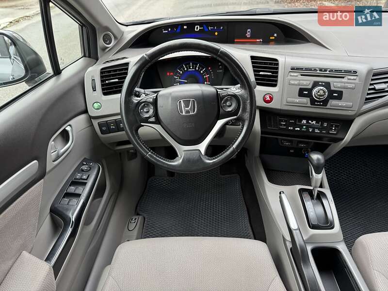 Седан Honda Civic 2012 в Киеве фото 30 Седан Honda Civic 2012 в Киеве