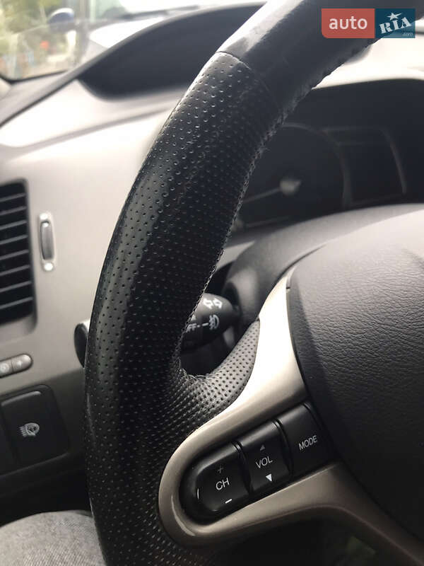 Седан Honda Civic 2009 в Києві