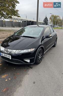 Хэтчбек Honda Civic 2007 в Днепре