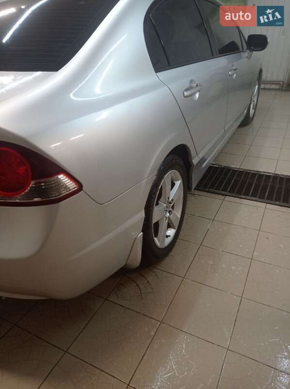 Седан Honda Civic 2008 в Запорожье