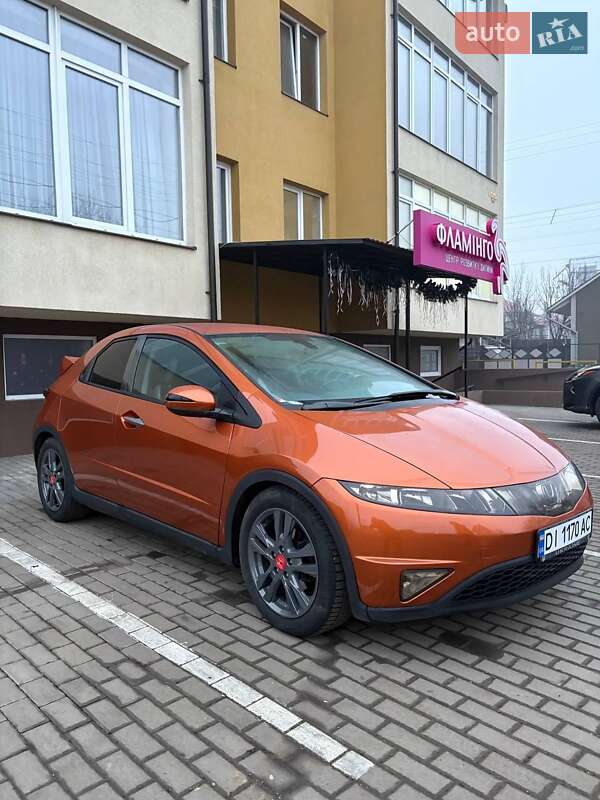 Хетчбек Honda Civic 2008 в Чернівцях