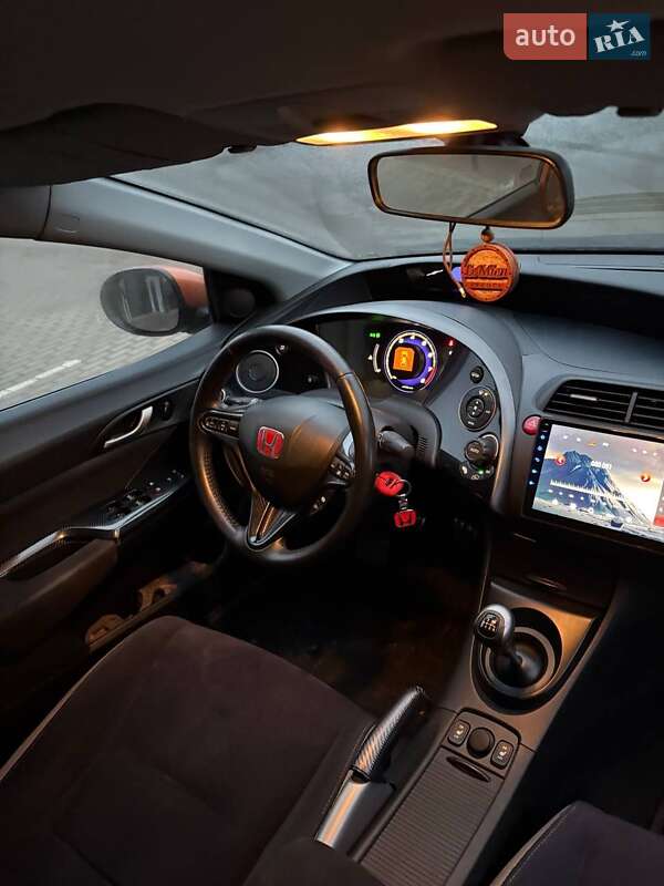 Хетчбек Honda Civic 2008 в Чернівцях