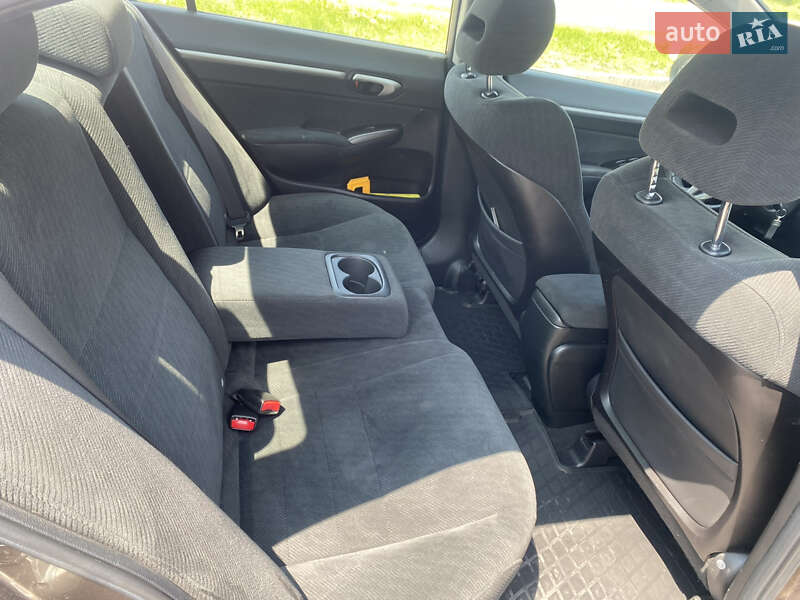 Седан Honda Civic 2009 в Здолбуніві