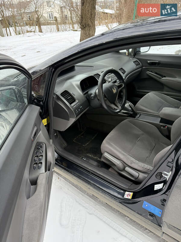 Седан Honda Civic 2007 в Кицмани