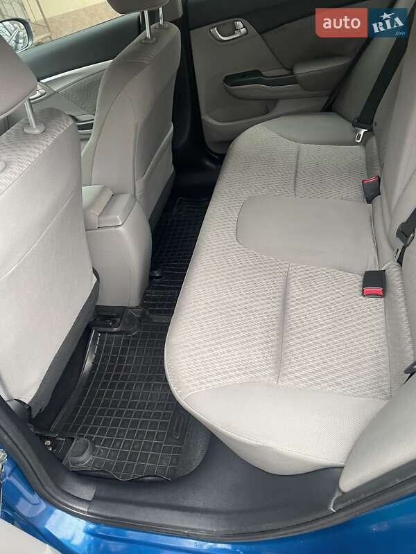 Седан Honda Civic 2015 в Ивано-Франковске фото 28 Седан Honda Civic 2015 в Ивано-Франковске