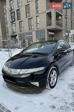 Хэтчбек Honda Civic 2007 в Львове