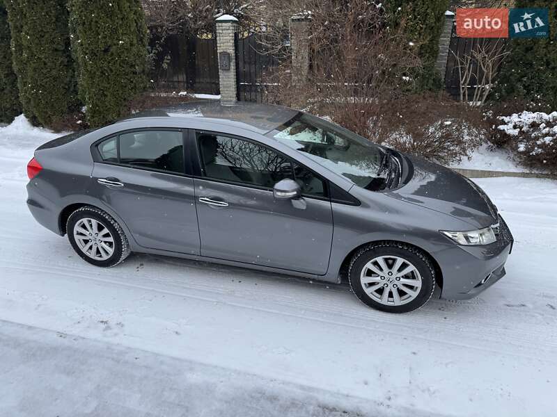 Седан Honda Civic 2012 в Киеве фото 7 Седан Honda Civic 2012 в Киеве