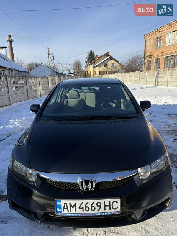 Седан Honda Civic 2011 в Киеве