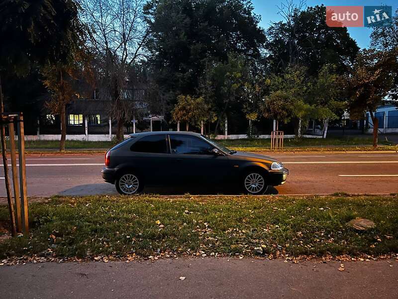 Хэтчбек Honda Civic 1996 в Киеве