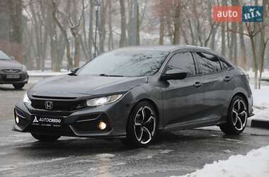 Хэтчбек Honda Civic 2020 в Харькове
