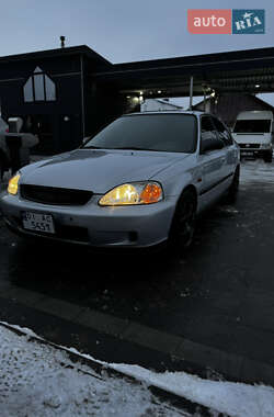 Седан Honda Civic 1999 в Львові