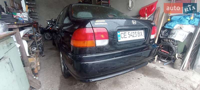 Седан Honda Civic 1997 в Черновцах