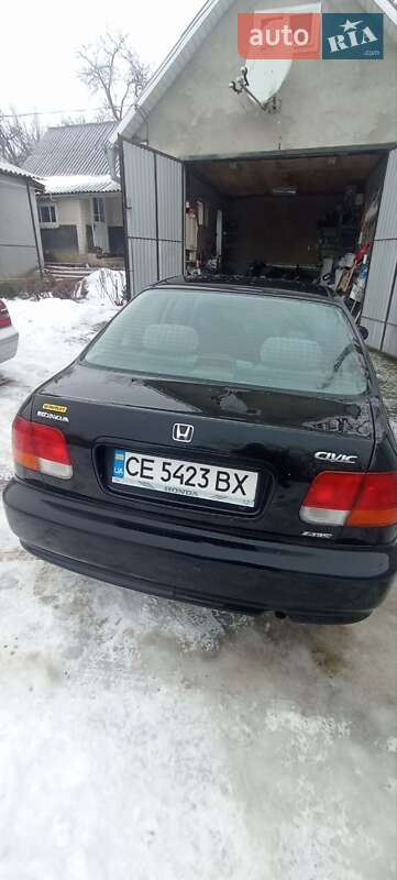 Седан Honda Civic 1997 в Черновцах