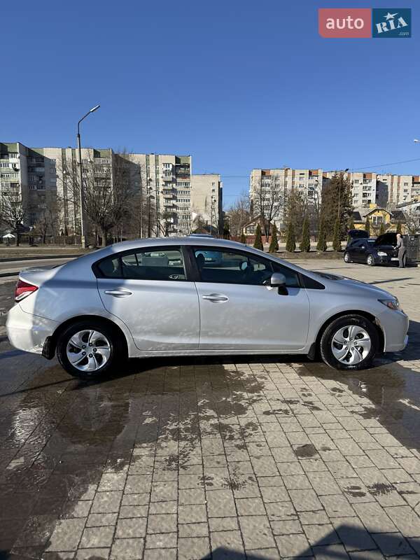 Седан Honda Civic 2014 в Дрогобыче