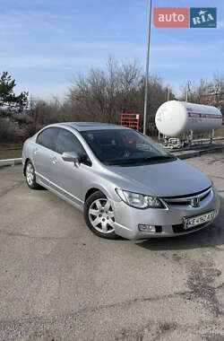 Седан Honda Civic 2006 в Днепре