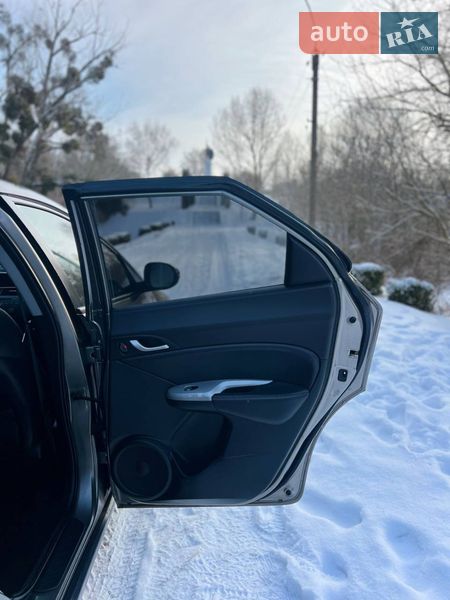 Хэтчбек Honda Civic 2008 в Лысянке