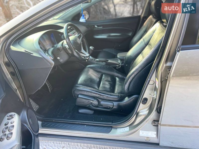 Хэтчбек Honda Civic 2008 в Лысянке