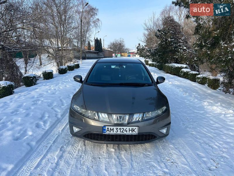 Хэтчбек Honda Civic 2008 в Лысянке