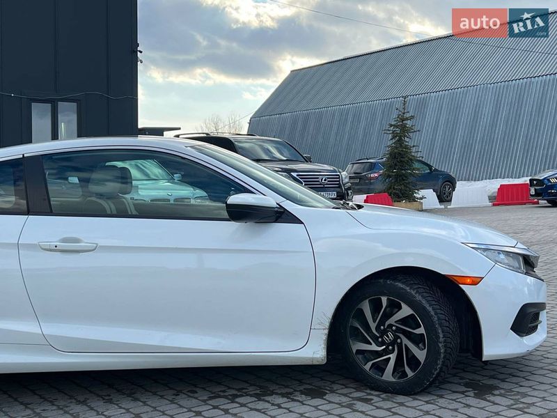 Купе Honda Civic 2016 в Львове фото 4 Купе Honda Civic 2016 в Львове