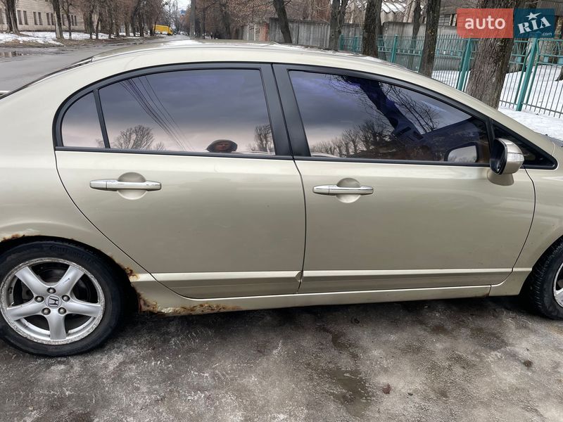 Седан Honda Civic 2007 в Киеве