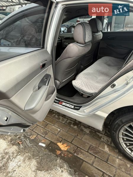 Седан Honda Civic 2007 в Киеве