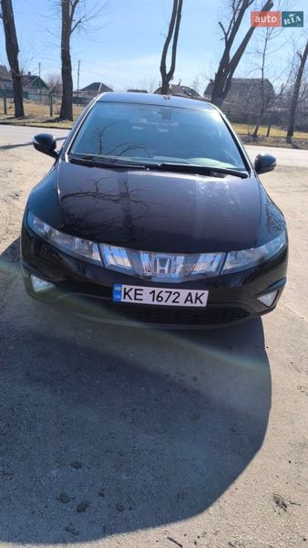 Хэтчбек Honda Civic 2008 в Днепре