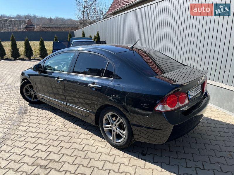 Седан Honda Civic 2008 в Черновцах