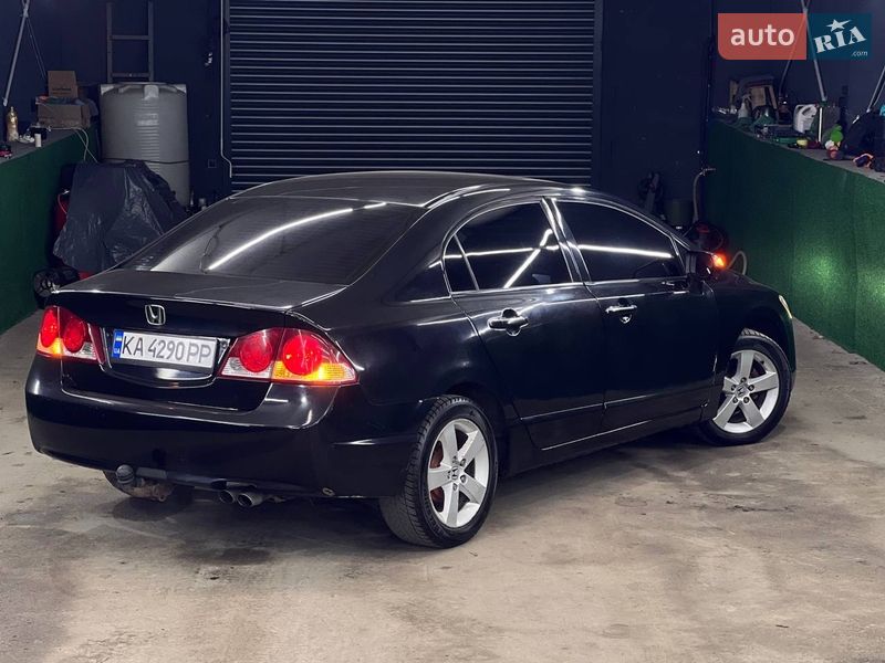 Седан Honda Civic 2008 в Киеве