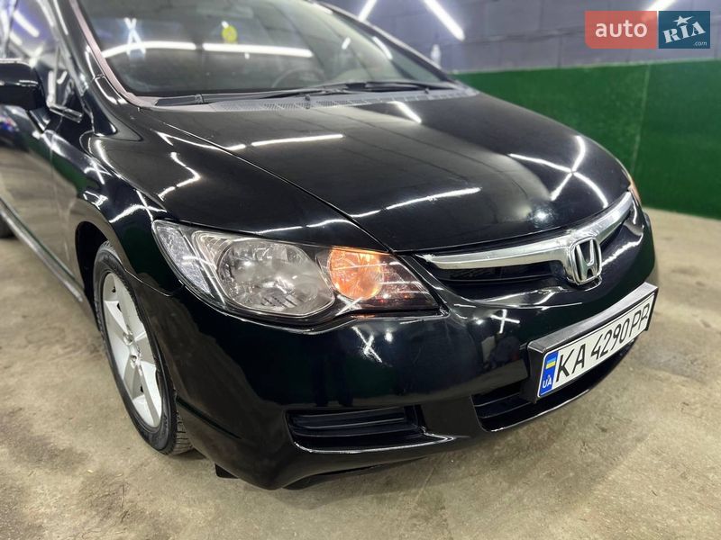 Седан Honda Civic 2008 в Киеве